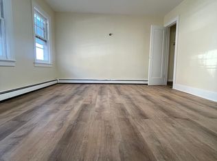 1365 White Plains Rd, Bronx, NY 10462