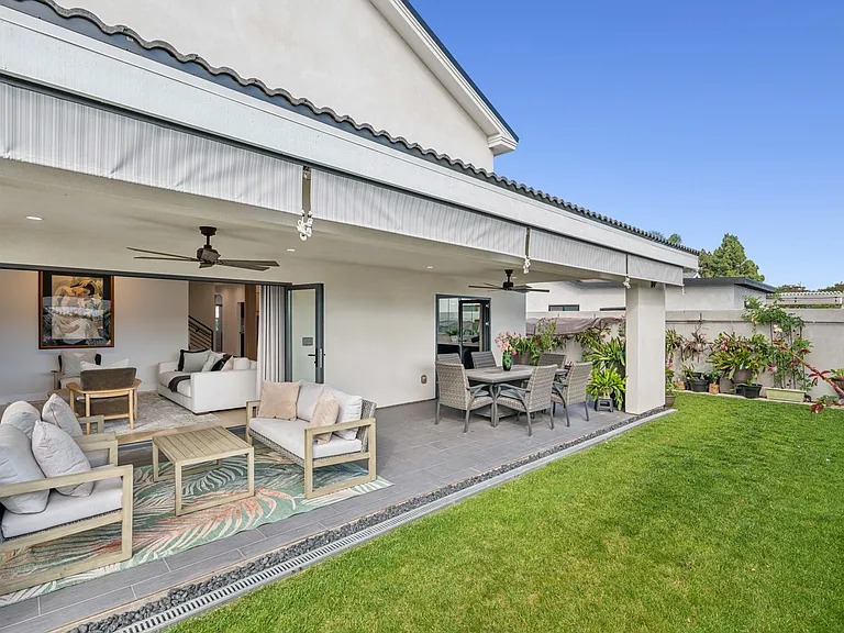 4652 Charnock Dr — Photo 30