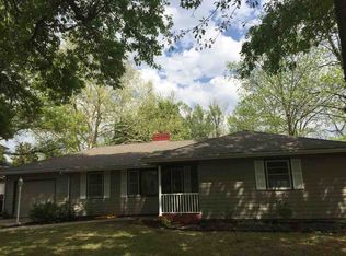 212 Poplar St, Halstead, KS 67056