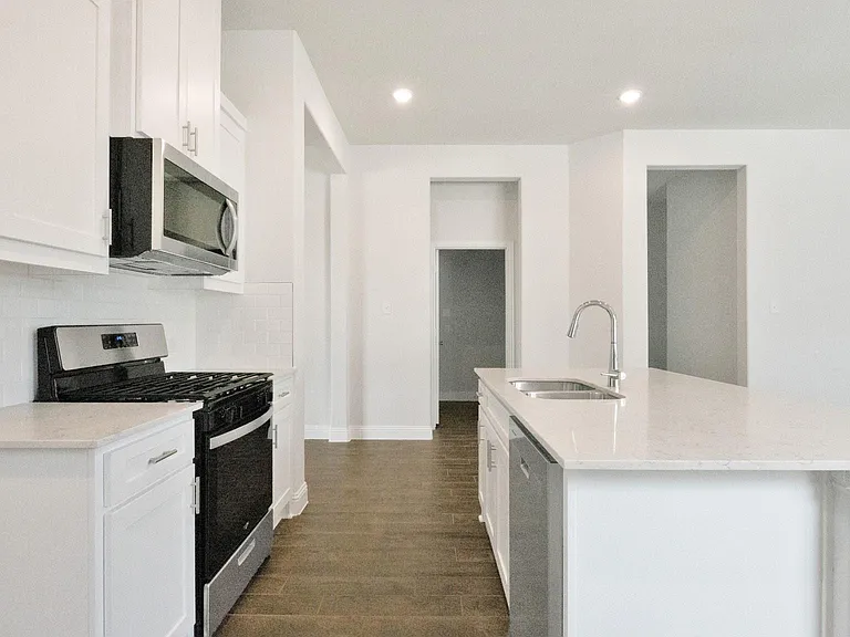 603 Parrino Pkwy — Photo 20