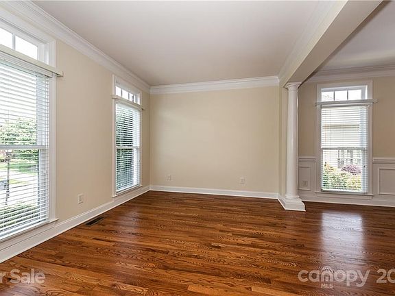 5th image of 26166 Camden Woods Dr