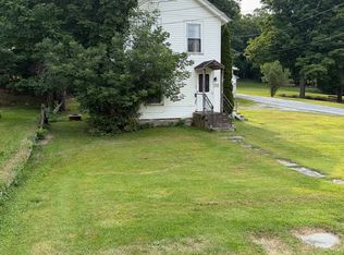 111 New Street, Pawlet, VT 05775