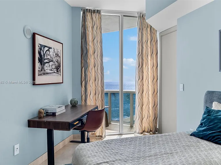 16001 Collins Ave #907 — Photo 17