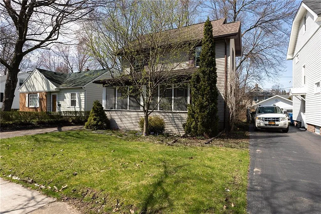 122 Holcroft Rd — Photo 3