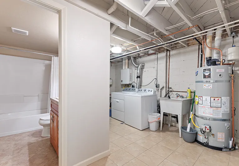 1122 S Arlington Ave — Photo 16