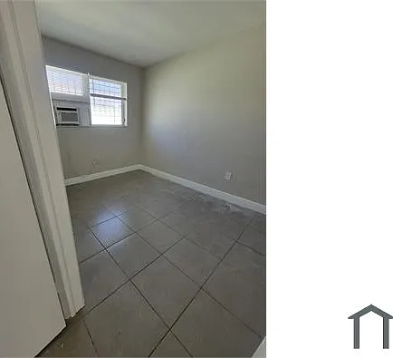 4951 NW 15th Ave — Photo 6