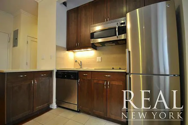 Rented by REAL New York | media 121