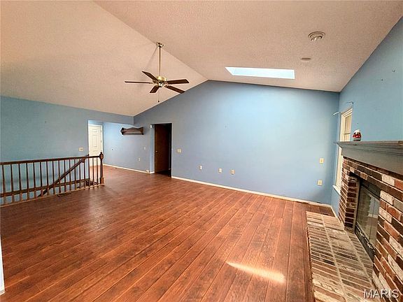 3rd image of 2211 Alexandria Ct