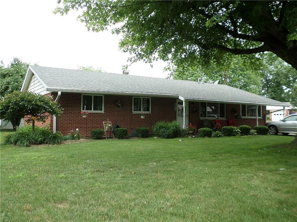 328 S Chippewa Dr, Greenville, OH 45331 | Zillow