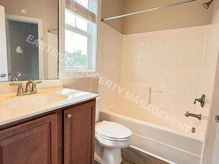 2373 Rainy Lake St — Photo 21