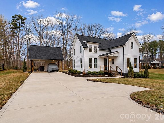 2nd image of 5028 Lewis Rd