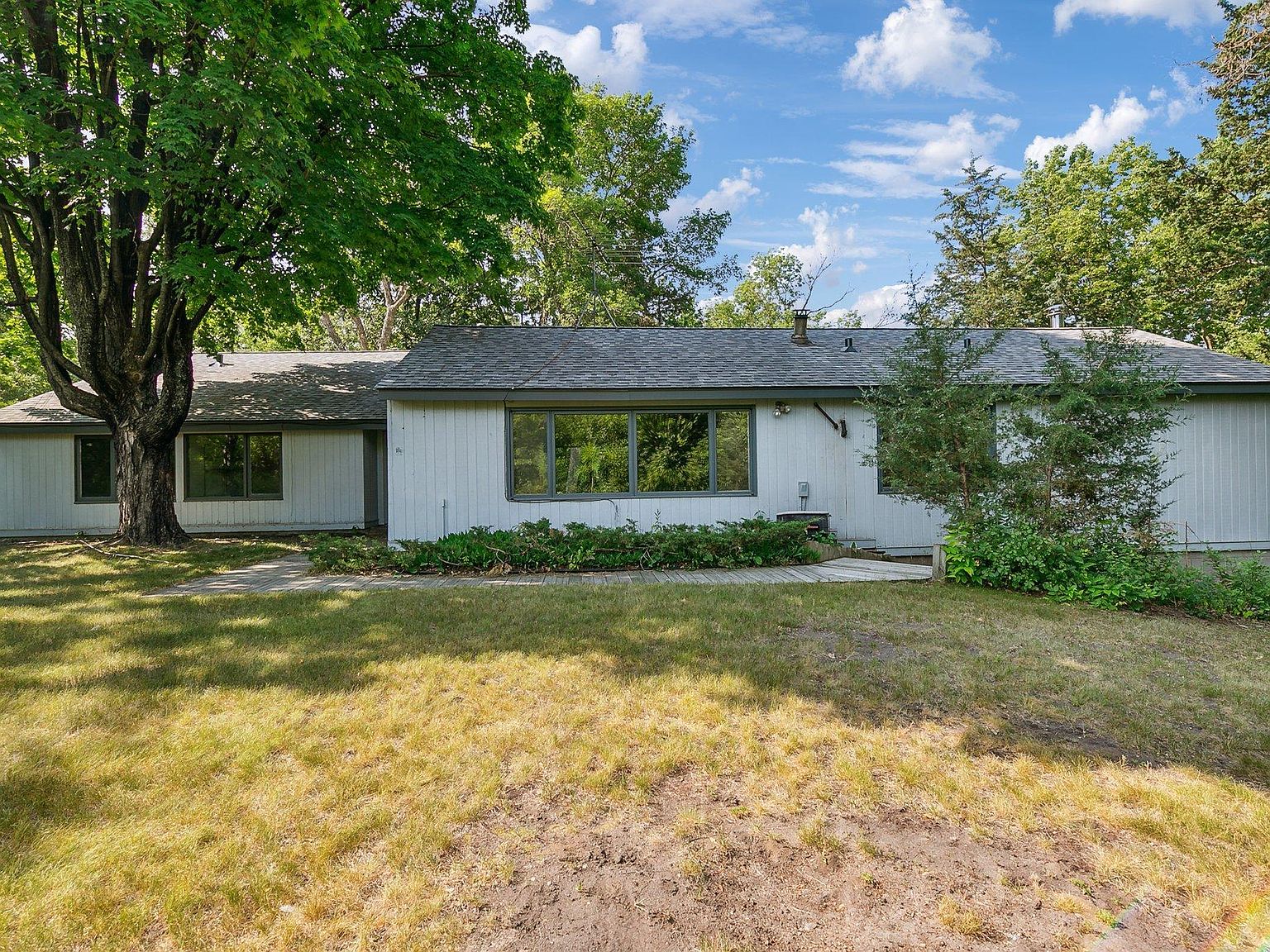 10804 Glen Wilding Ln, Bloomington, MN 55431 Zillow