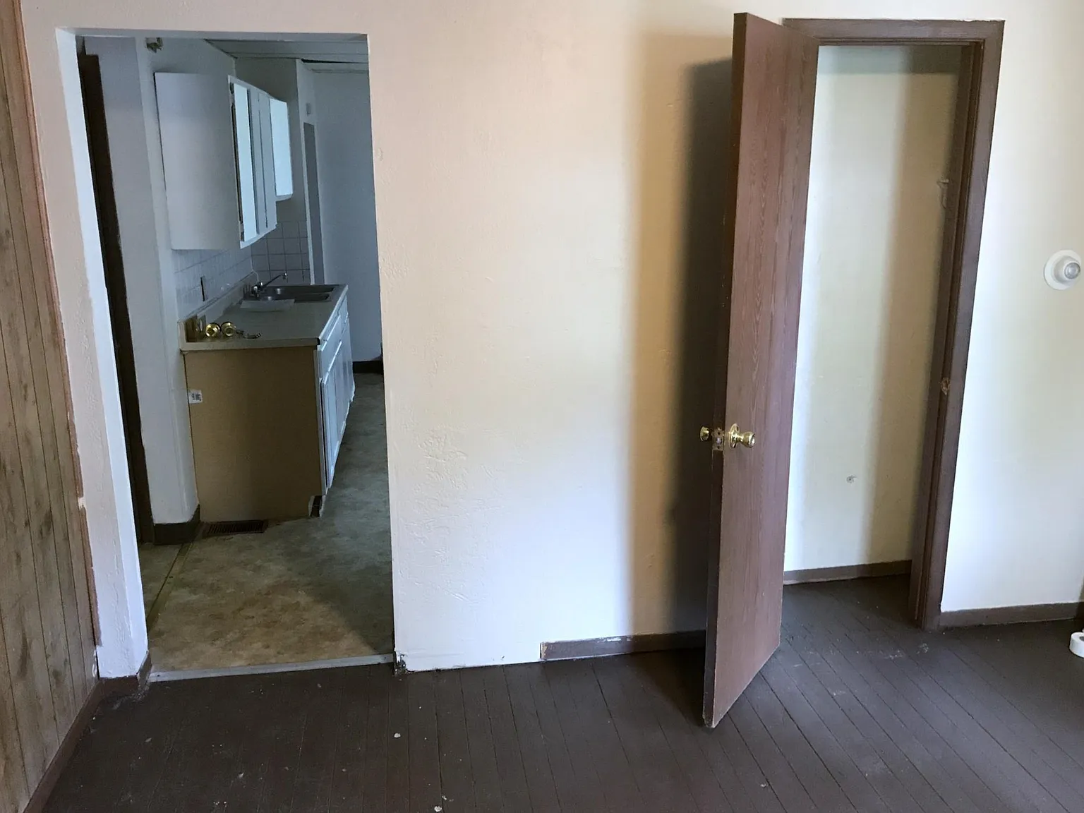 3 bed, $745 — Photo 3