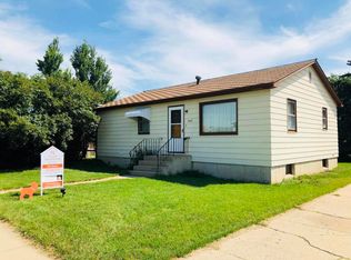2010 1st Ave E, Williston, ND 58801