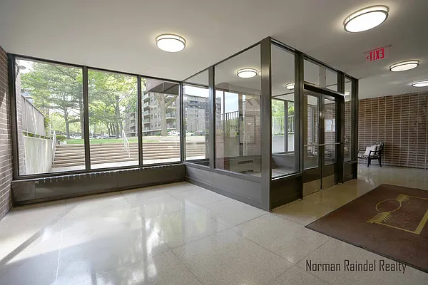 Rented by Norman Raindel, LREB | media 26