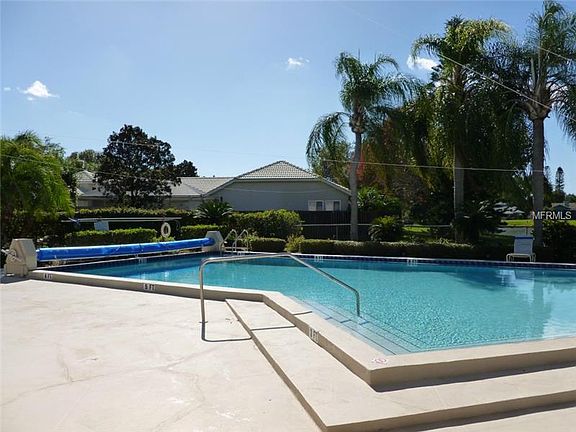 4th image of 306 Pinebrook Club Dr #6