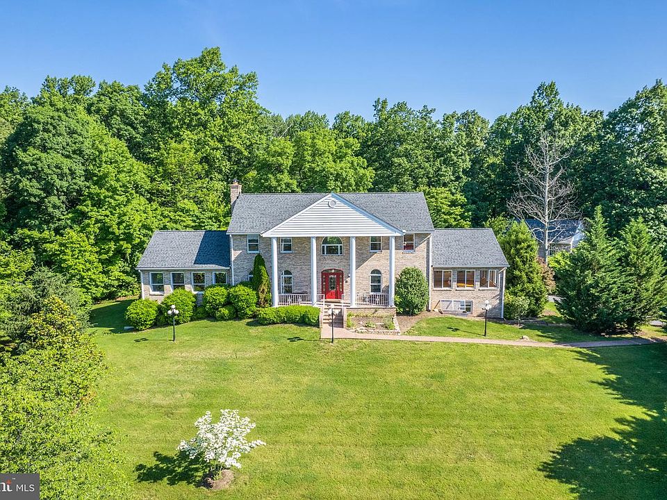 1st image of 235 Kilby Farm Ln