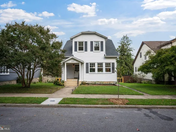 2204 Lake Ave, Baltimore, MD 21213