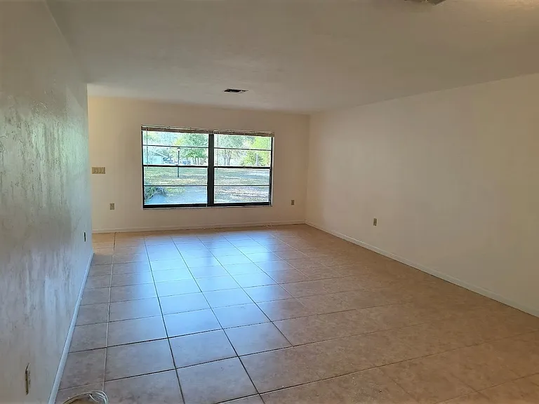 9731 SW 200th Ct — Photo 5