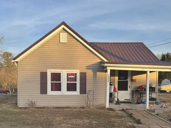 1624 Smith Ln, Pulaski, VA 24301