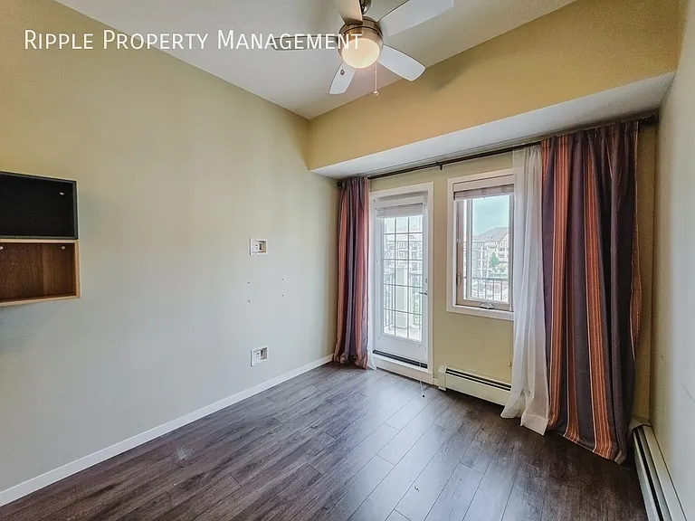 30 Mahogany Mews SE #419 — Photo 11