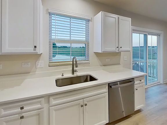 4th image of 911 Wailea Way #911