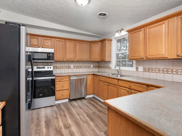 924 Washington Ave, Waynesboro, VA 22980