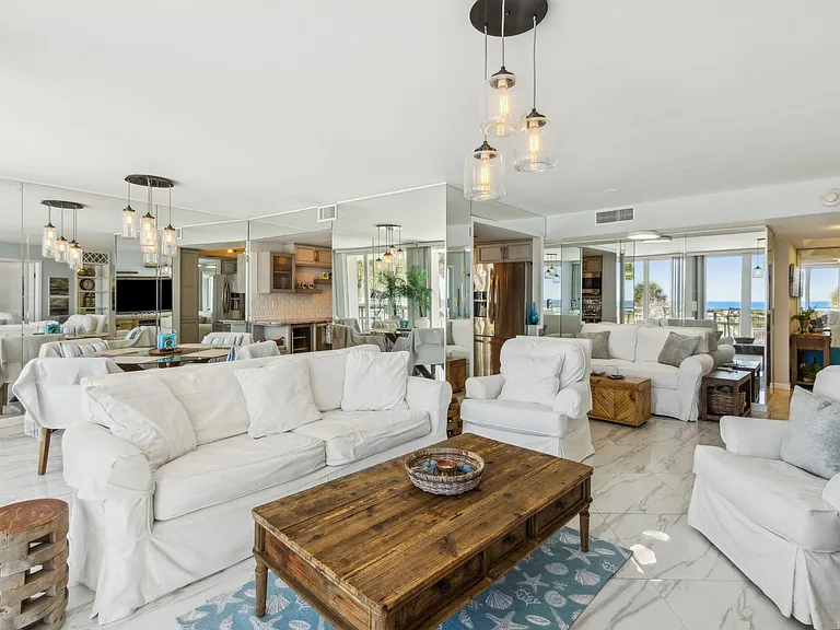1601 Ocean Dr S #110 — Photo 9