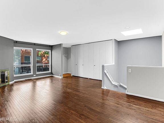 5th image of 5400 S Hyde Park Blvd APT 3B