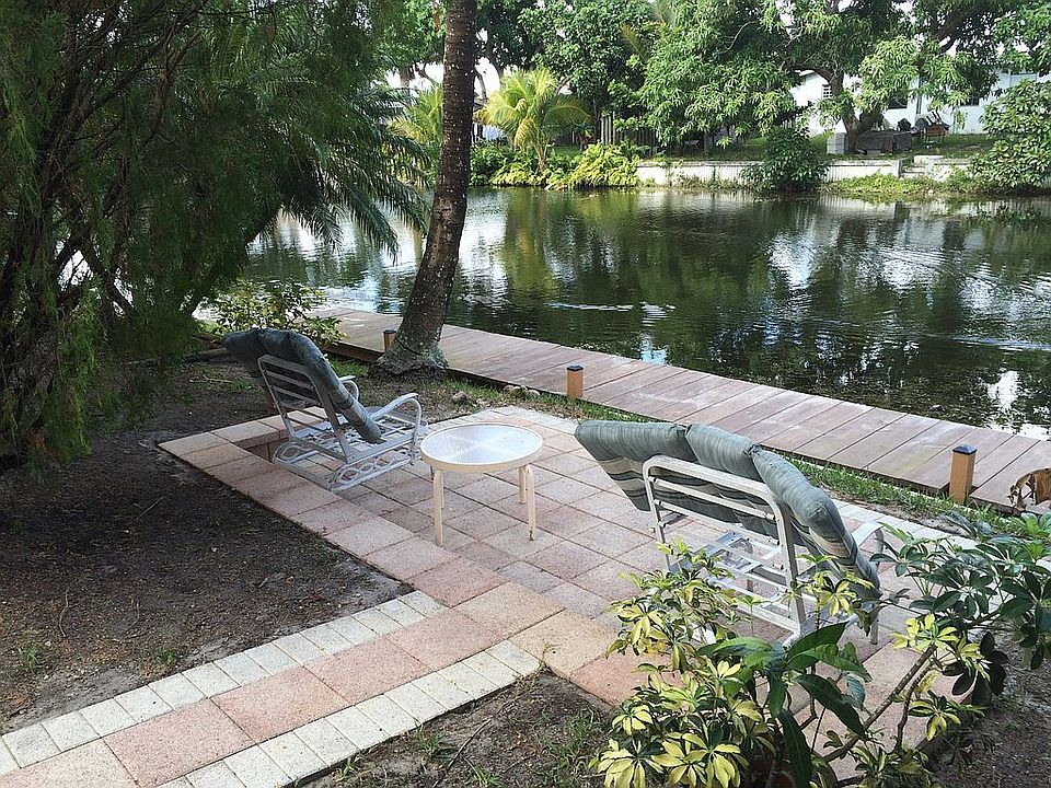 2nd image of 7781 Alhambra Blvd