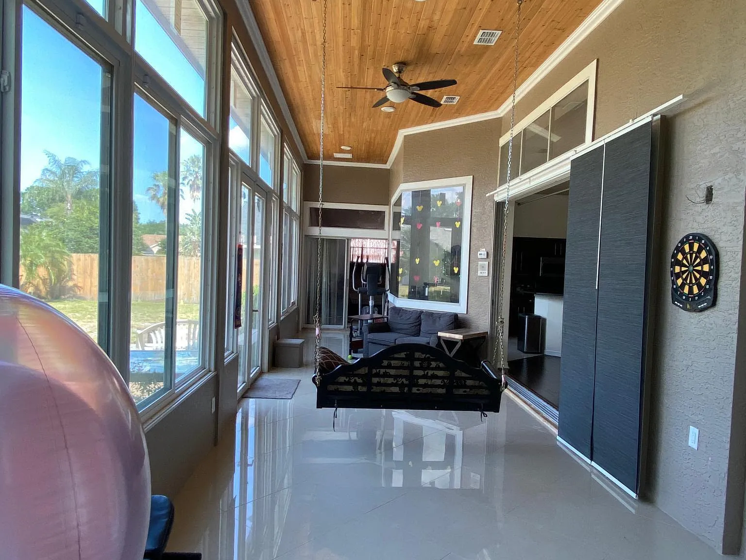 4 bed, 2550 sqft, $2,995 — Photo 1