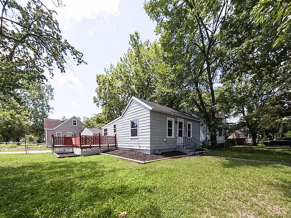 2nd image of 5000 Hickman Rd