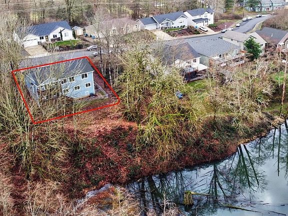 2nd image of 175 Shoreview Drive
