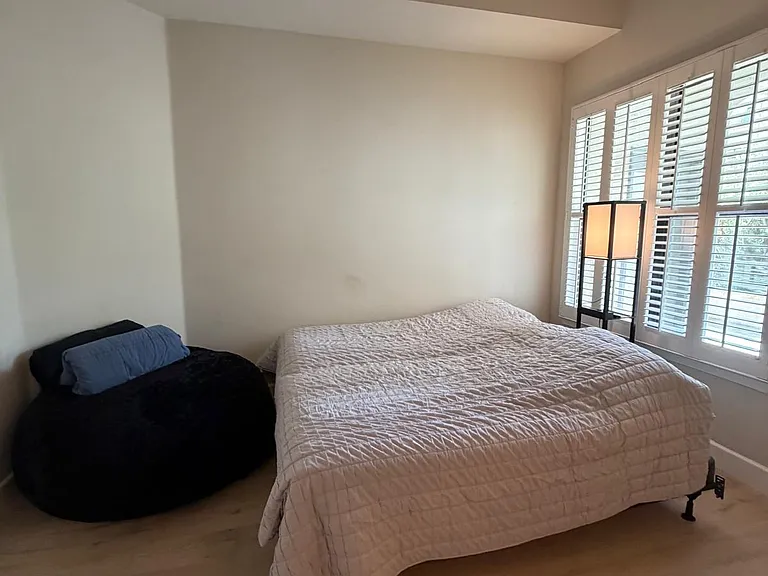 1001 Laurel St #103 — Photo 8