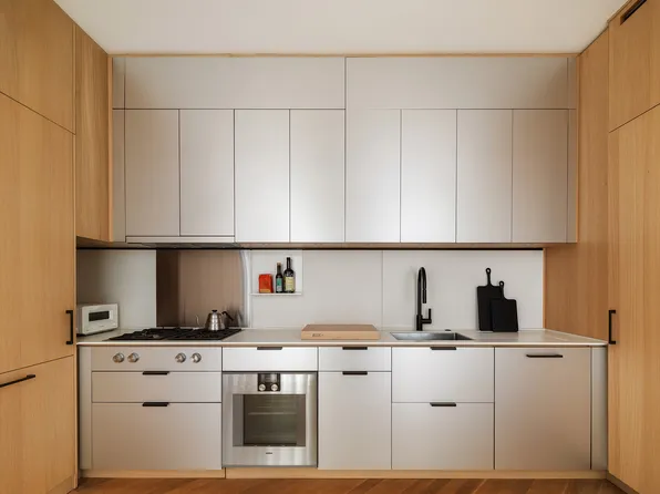 16 West 40th Street image 9 of 14