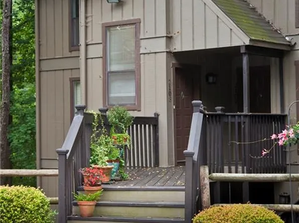 2103 Cumberland Ct SE, Smyrna, GA 30080