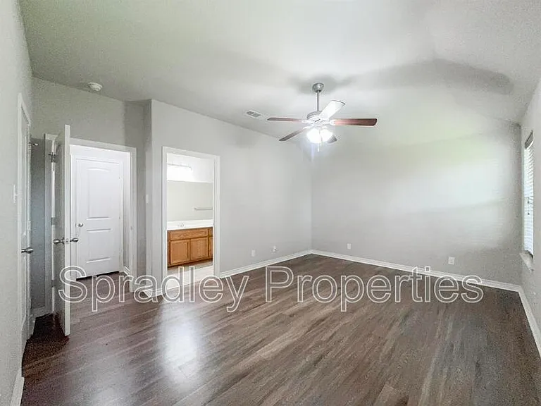 413 Bashaw Loop — Photo 15