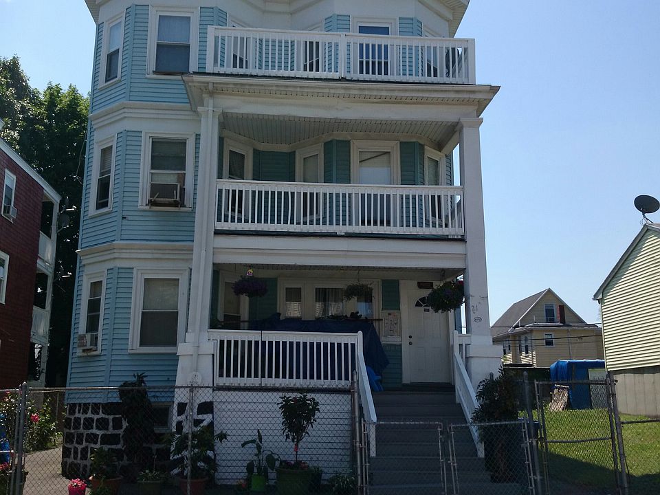 2nd image of 21 Longfellow St