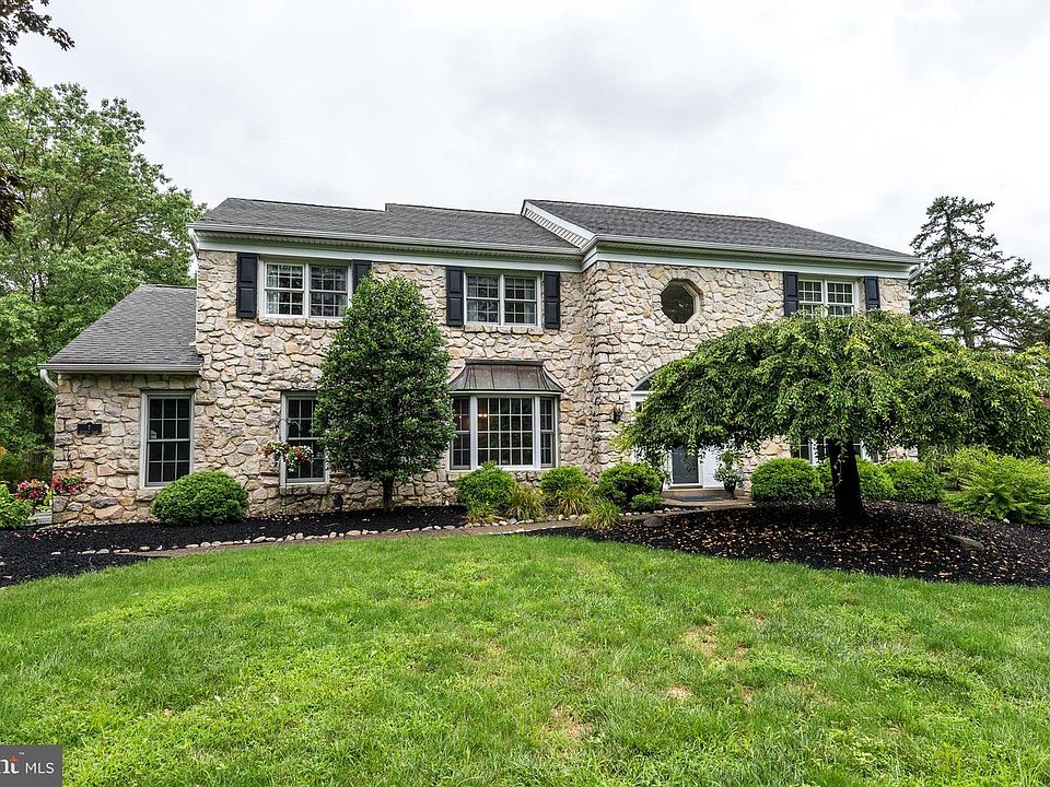 2nd image of 2 Gwyneth Ct