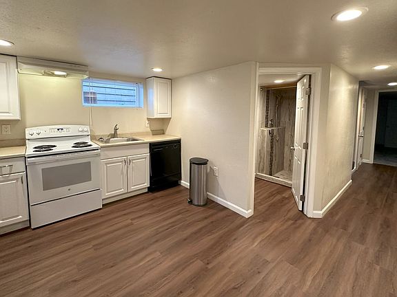 4th image of 1825 4th St #2