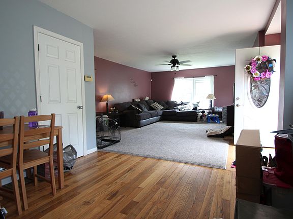 4th image of 104 W Bitely Dr