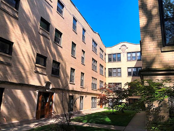 2nd image of 5623 N Wayne Ave APT C2