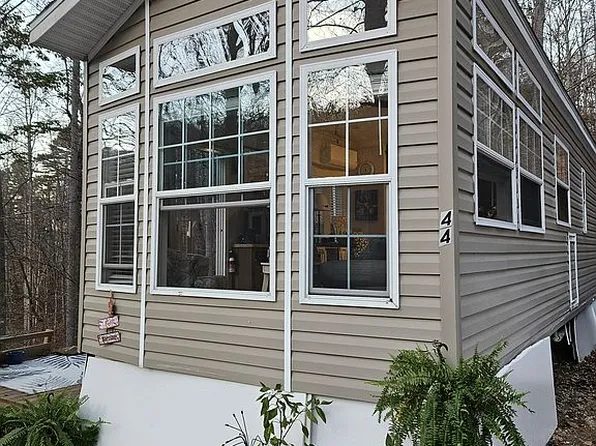 44 Debra Dr, Franklin, NC 28734