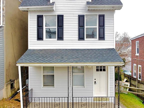 2nd image of 128 E 9th Ave