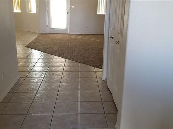 4th image of 1954 E Gold Lake Dr