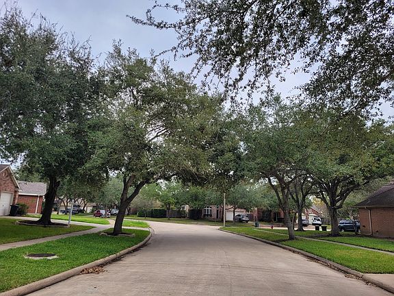 5th image of 3230 Crimson Coast Dr