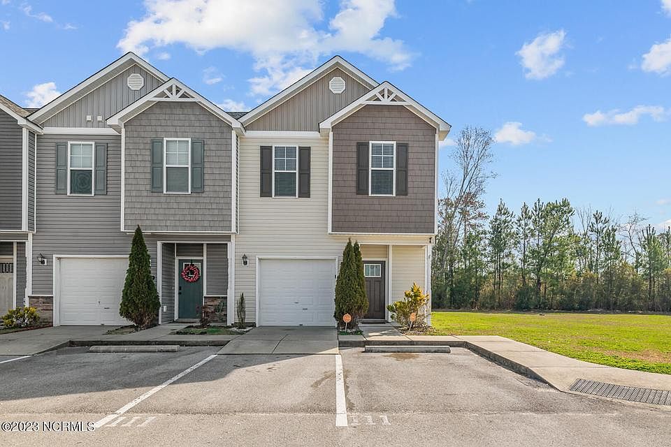 1st image of 111 Waterstone Ln #1