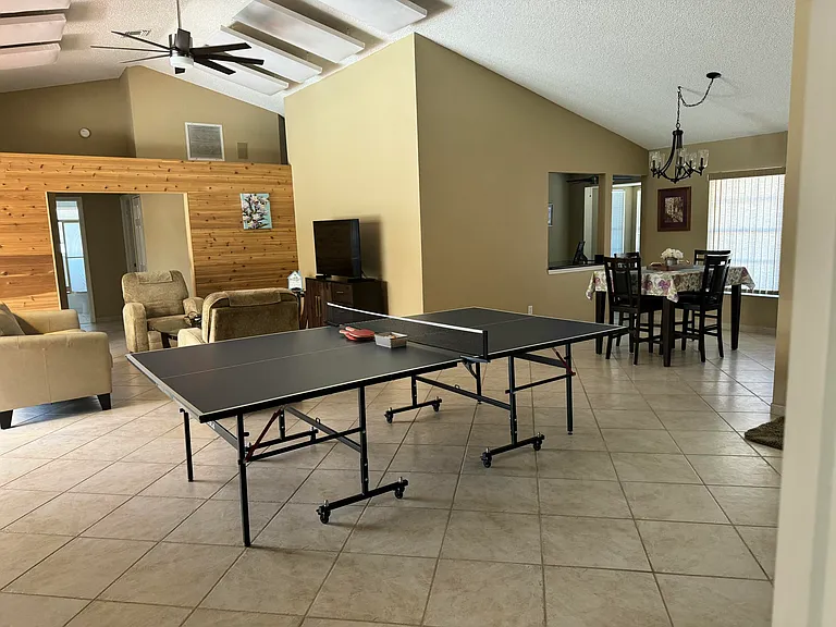 2937 SE Cates Cir — Photo 13