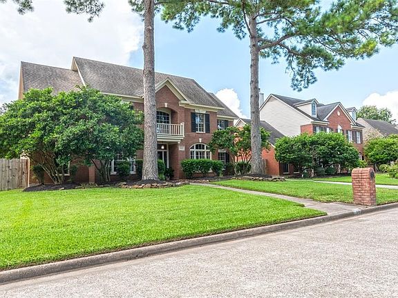 4th image of 3103 Woodland View Dr