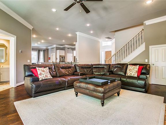 5th image of 622 Glen Lakes Dr